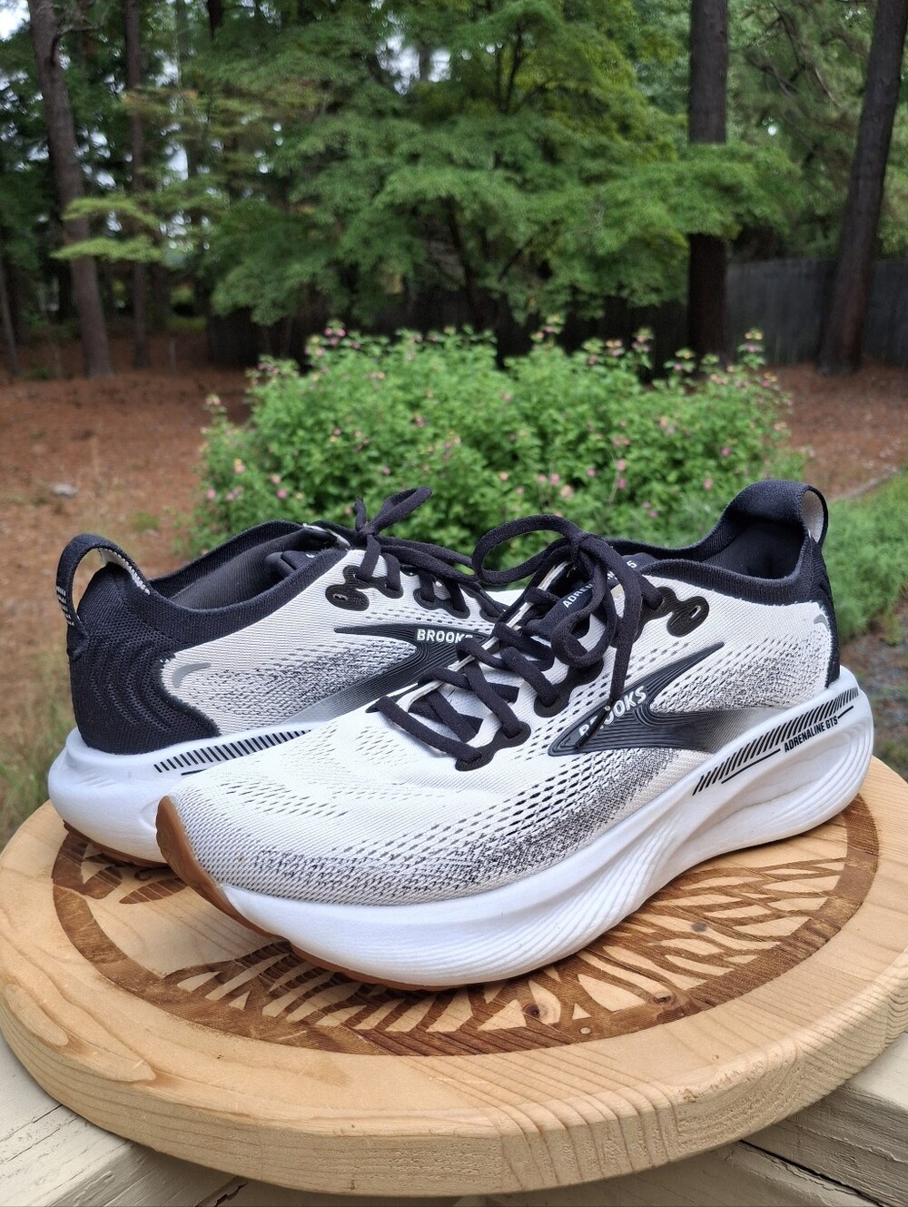 Brooks Adrenaline GTS 25 Black/White Women's Running Shoes Sz 10 **READ** - Picture 11 of 11